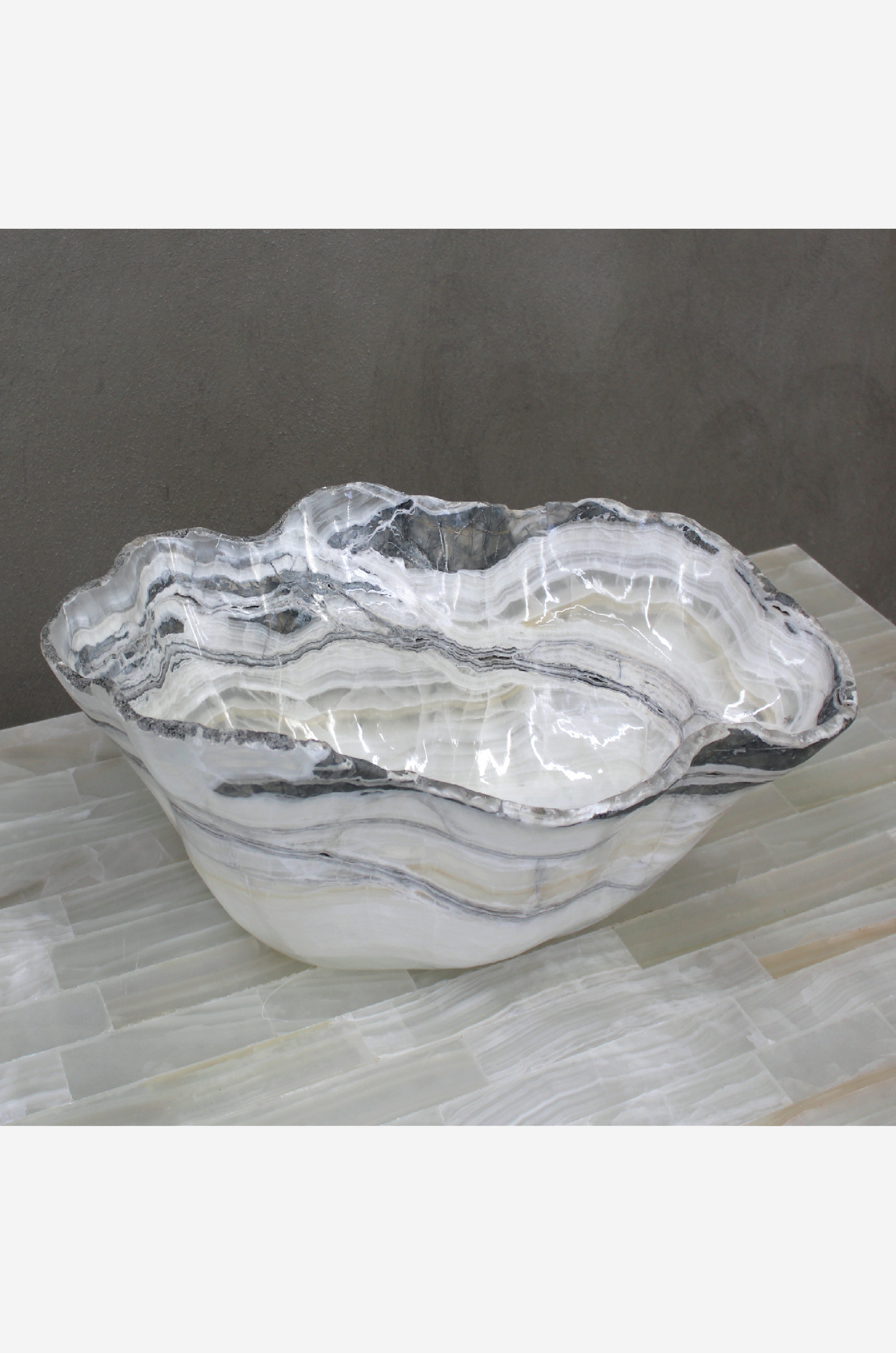 Mid-height centerpiece