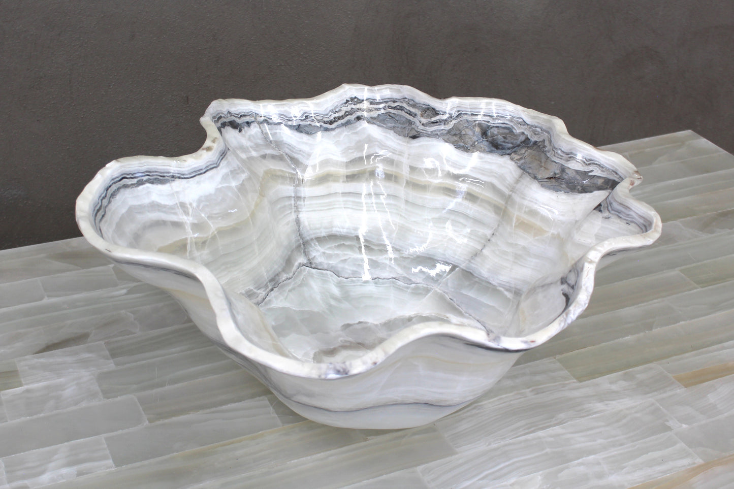 Mid-height centerpiece