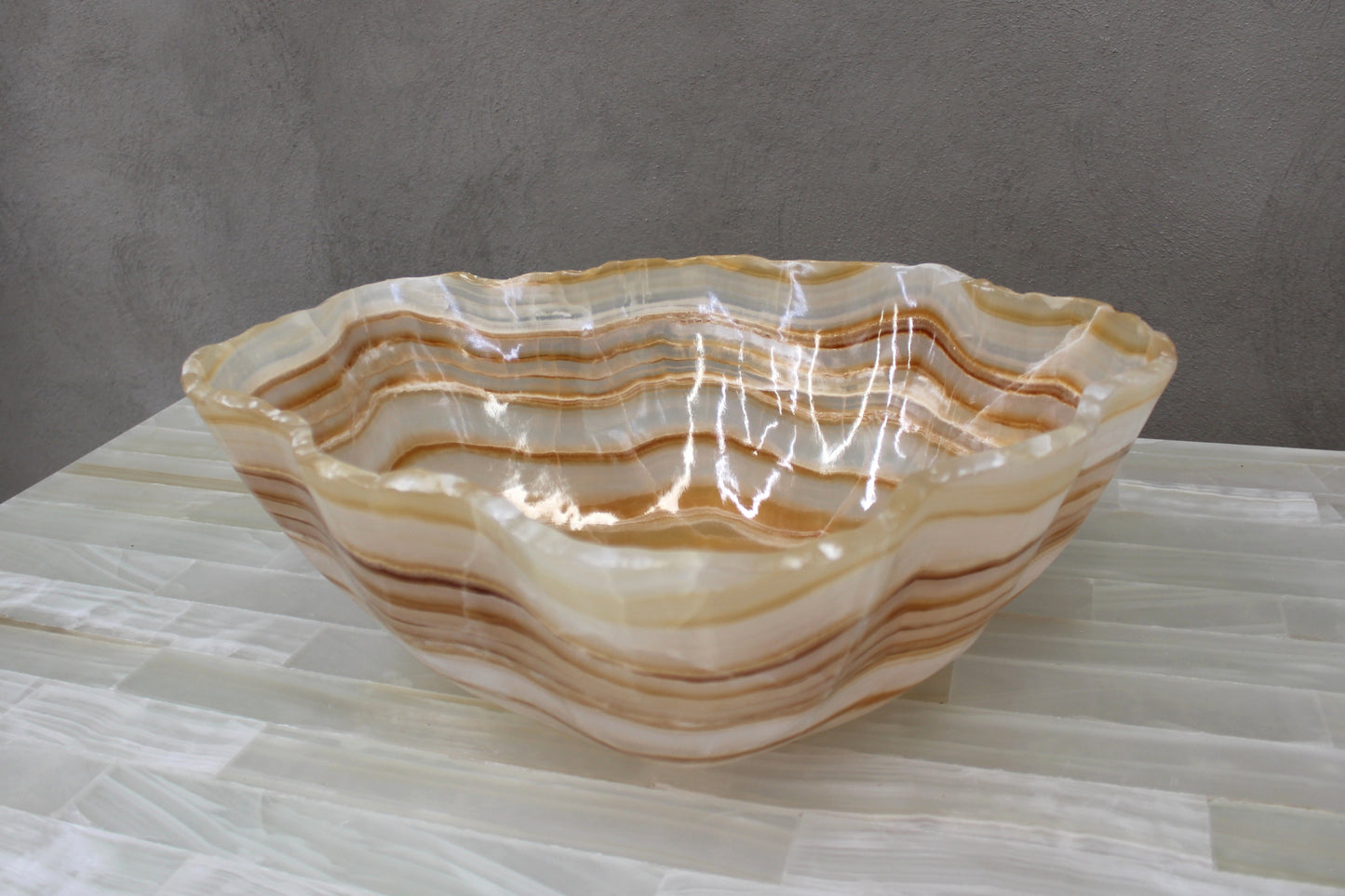 Mid-height centerpiece