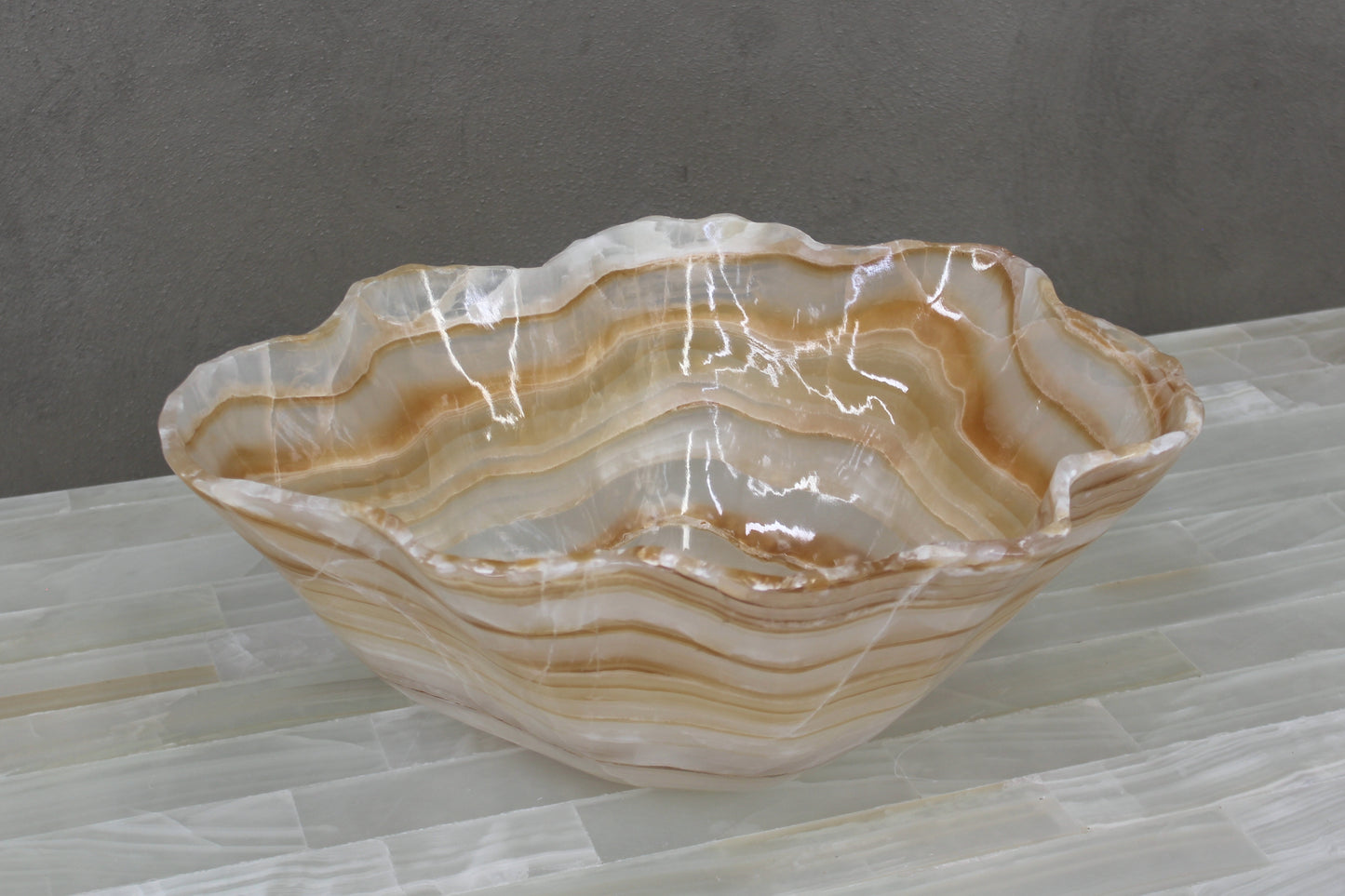 Mid-height centerpiece